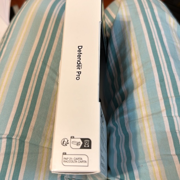 Otter box defender pro new phone clip. GREAT CLIP TO HOLD YOUR PHONE - Picture 6 of 6